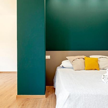 The Boutique Apartment Ліворно Екстер'єр фото