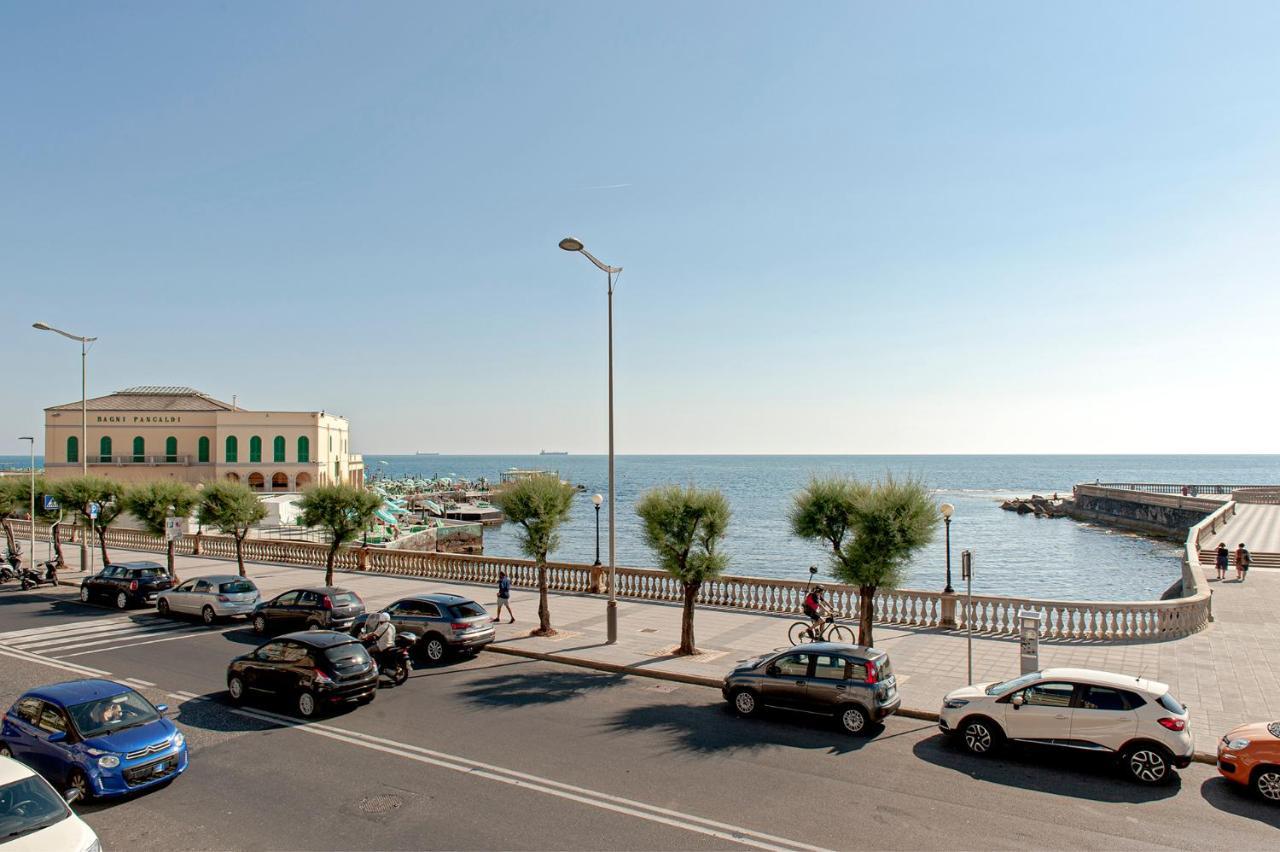 The Boutique Apartment Ліворно Екстер'єр фото